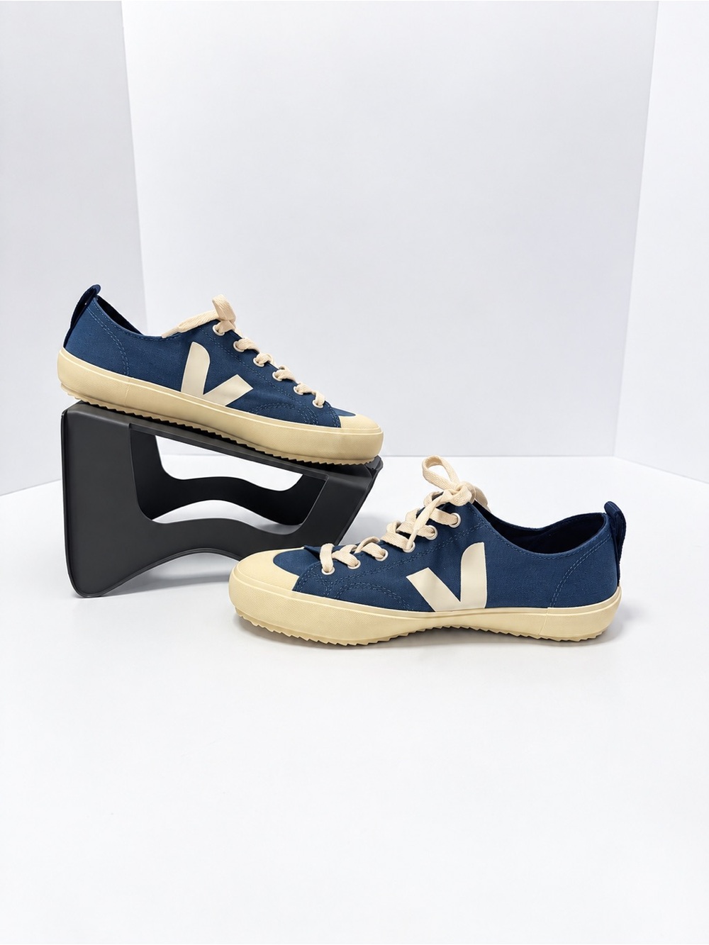 VEJA Nova Canvas Low Top Sneakers Blue Cream EU 39 US 8 NWOB